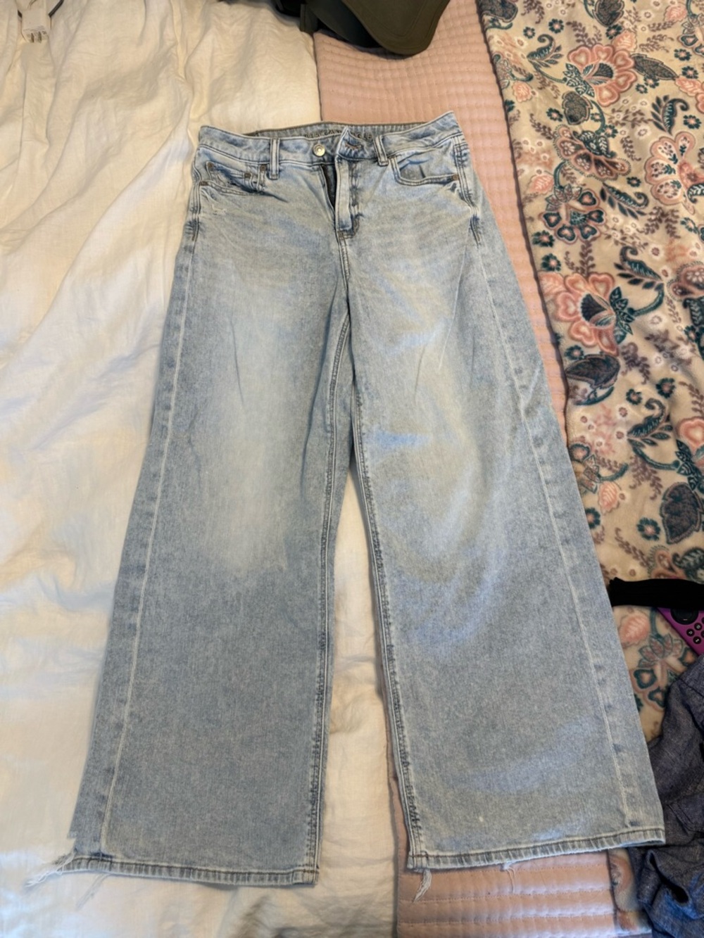 American Eagle Outfitters Dreamy Drape High-Waisted Baggy Wide Leg Jean